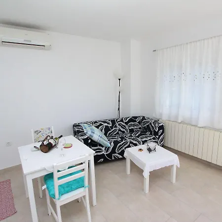 Traumhaftes Nur 400 Meter Zum - Haustiere Sind Willkommen Apartmán Rovinj